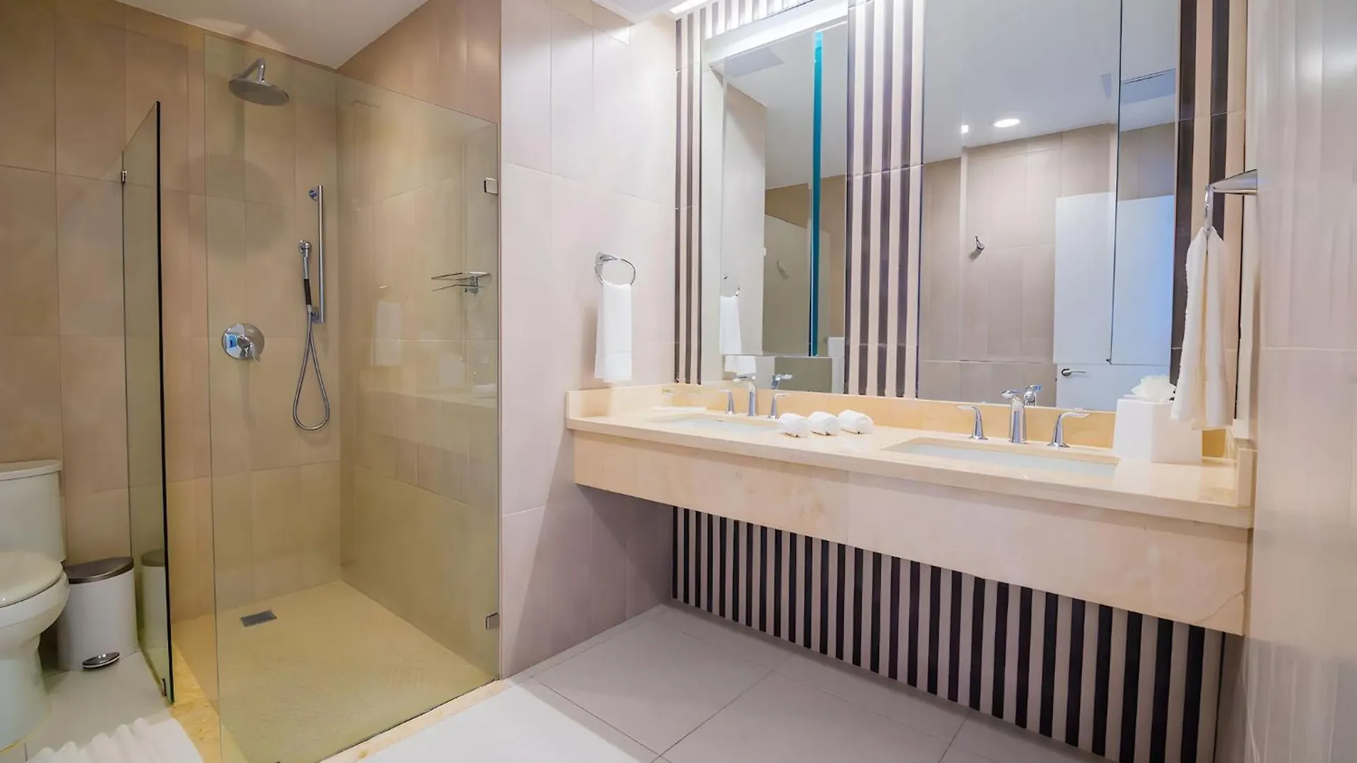 Bakour Punta Cana Suites 5*,